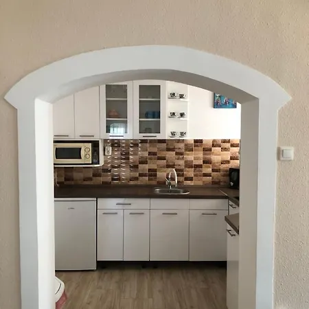 Apartament Tueskevar Vendeghaz